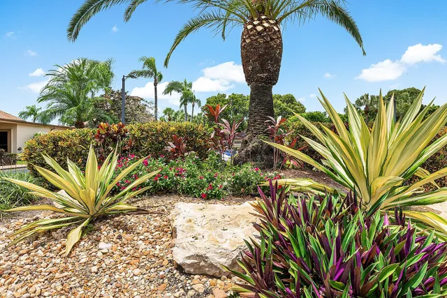 $235,000 | 5020 Golfview Court, Unit 1413, Delray Beach, FL 33484