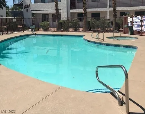 $825 | 1381 East University Avenue, Unit 305, Las Vegas, NV 89119