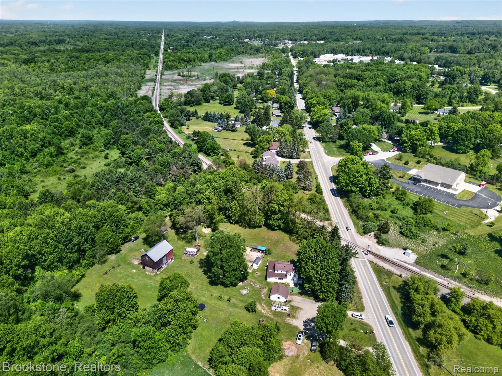 9455 Andersonville Road Clarkston, MI 48346 - Photo 74 of 82 70-9455-Andersonville-Rd-WindowStill.jpg