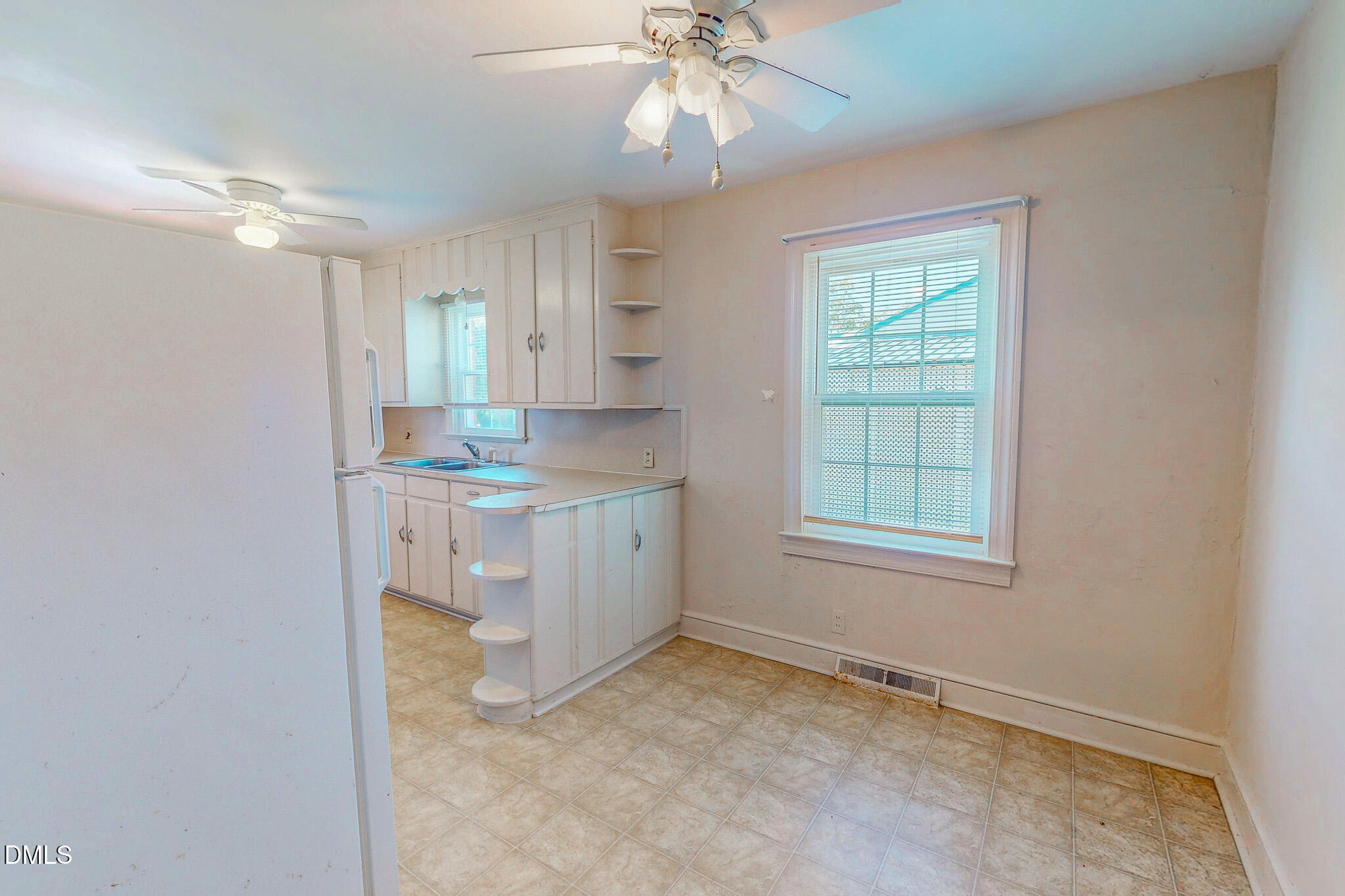 208 South Morgan Street Roxboro, NC 27573 - Photo 35 of 38 35