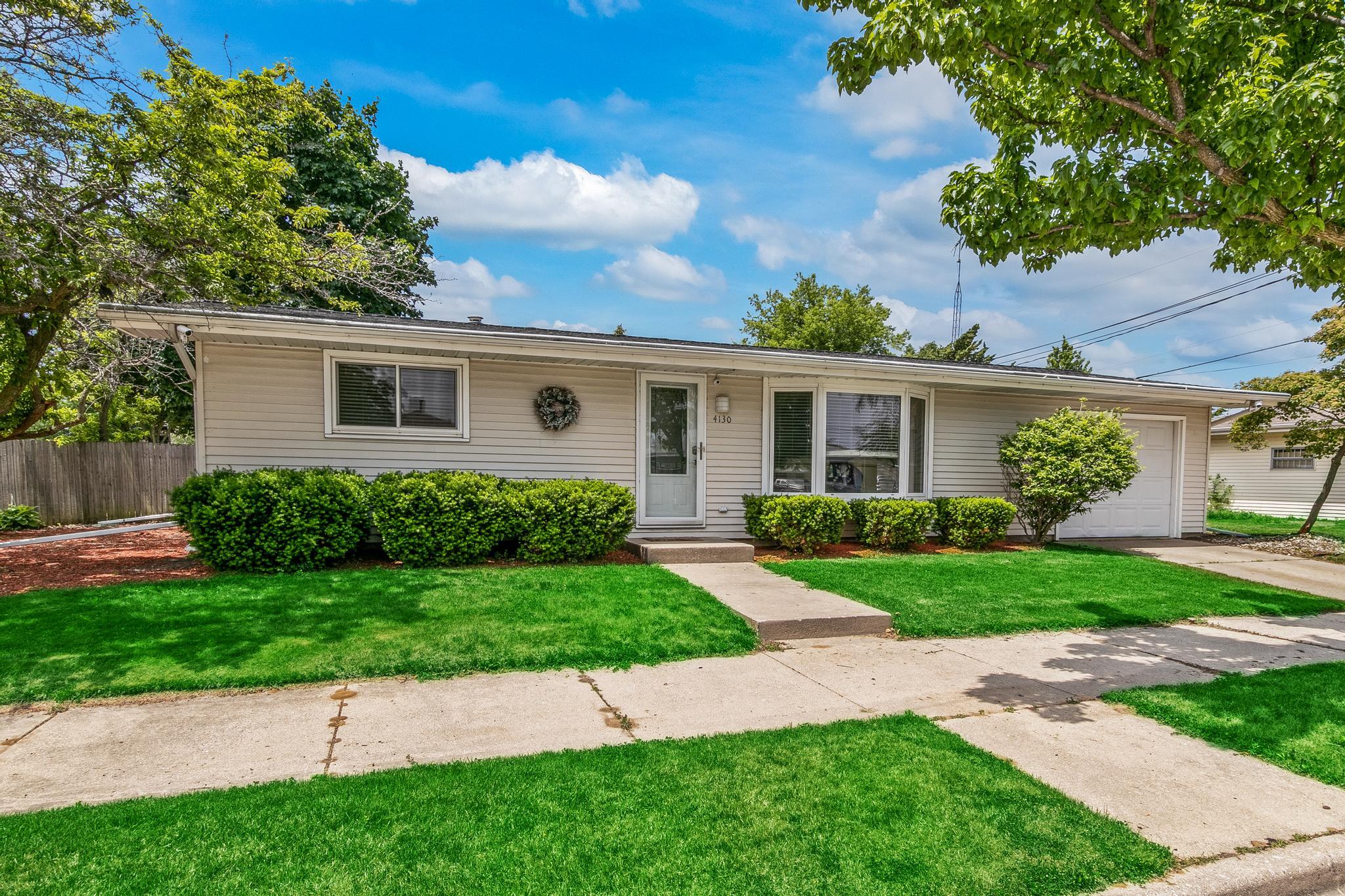 4130 St Clair Street Racine, WI 53402 - Photo 1 of 1 4130 St Clair St, Racine, WI-17