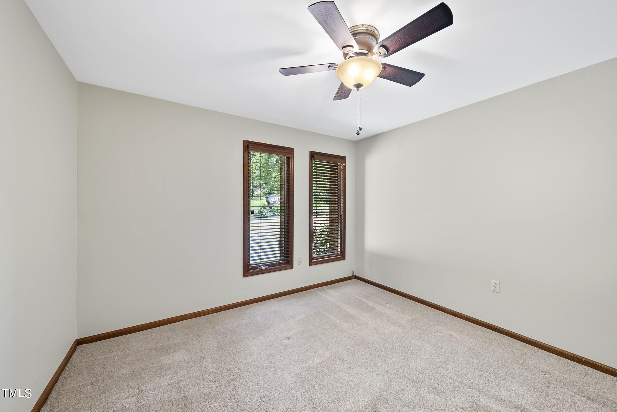 8005 Hollander Place Raleigh, NC 27606 - Photo 28 of 37 DSC09559