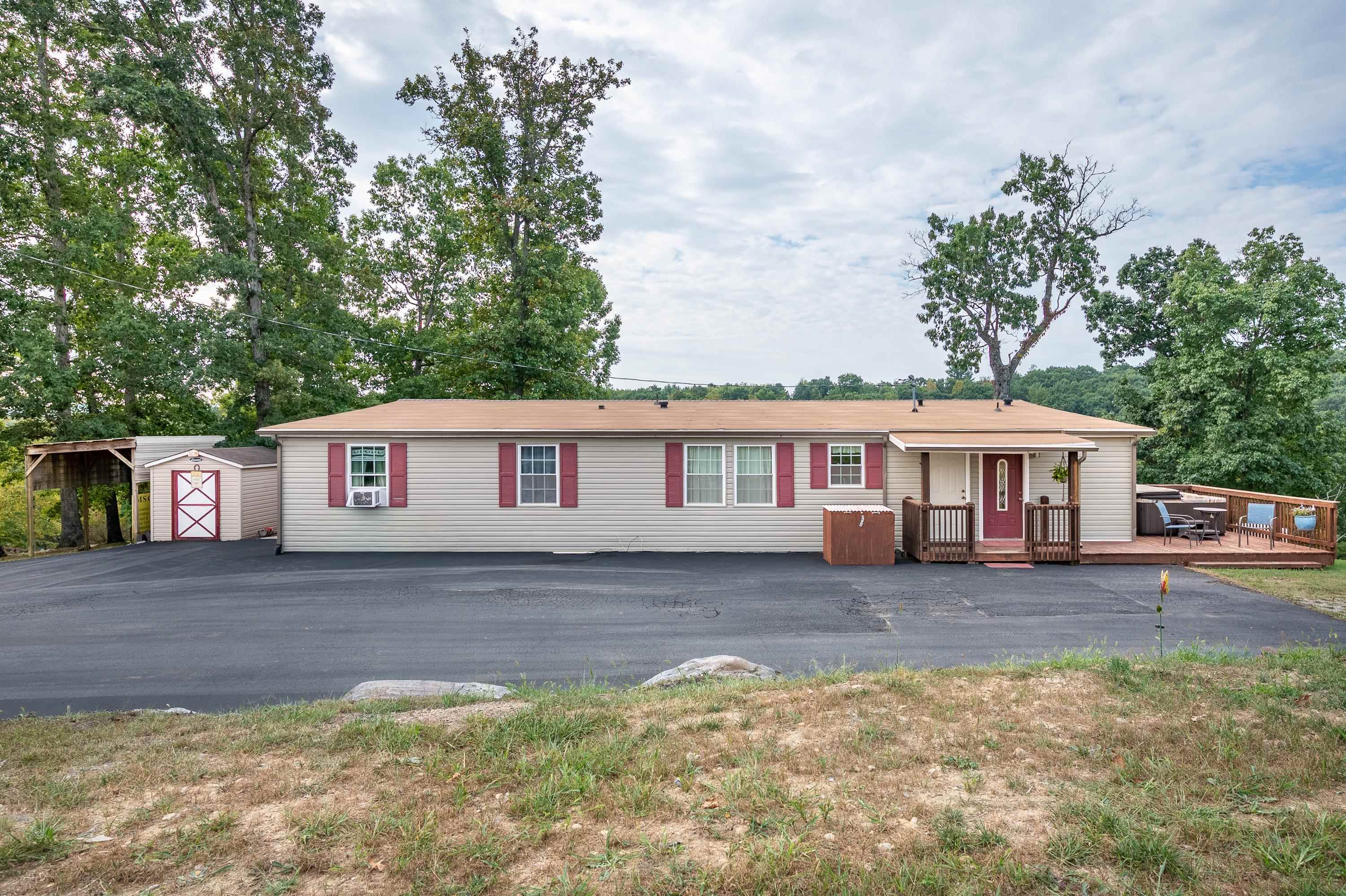 6007 Thornton Road Dublin, VA 24084 - Photo 3 of 105 Gallery Image 3