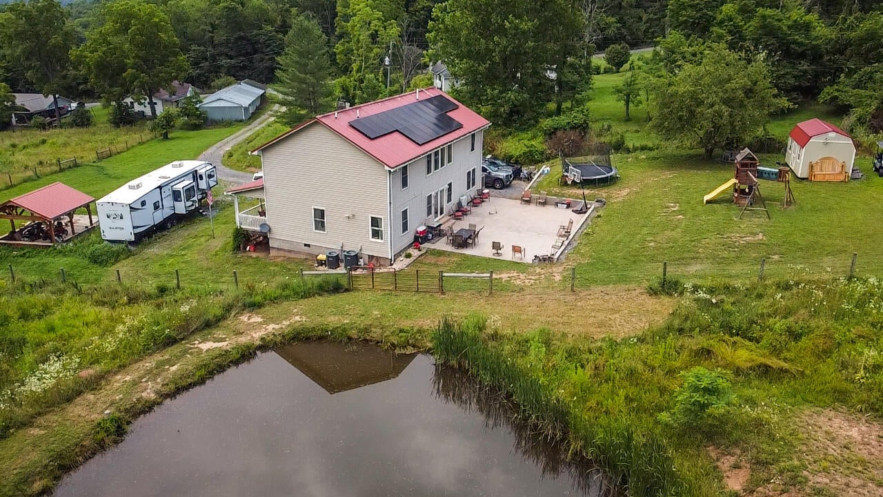 2305 Horseshoe Bend Road Ronceverte, WV 24970 - Photo 8 of 66 Gallery Image 8
