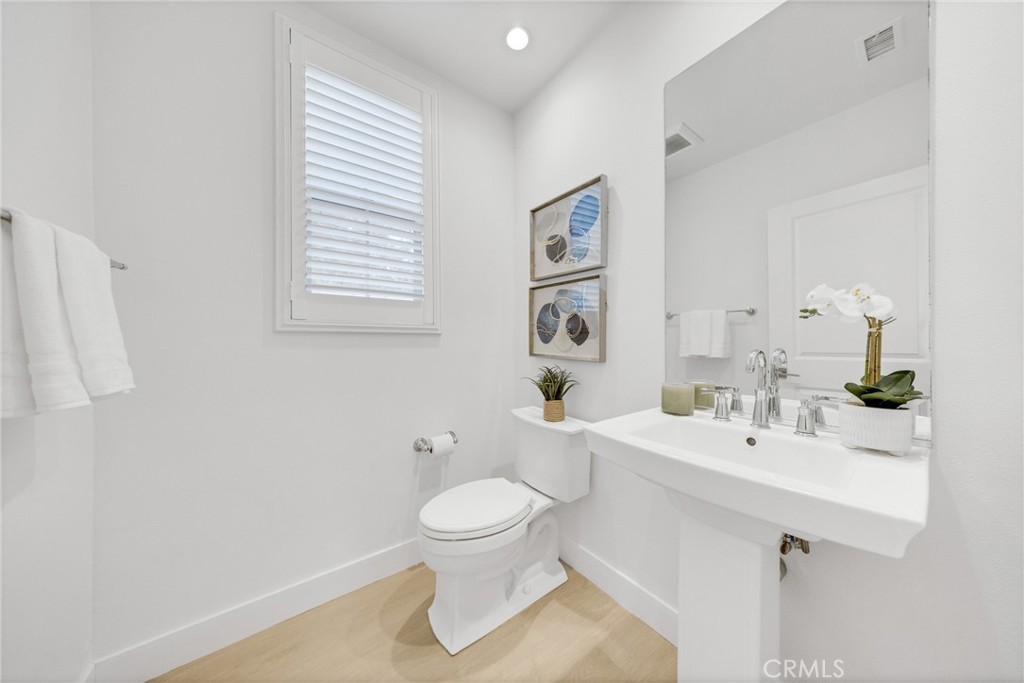 182 Frontier Irvine, CA 92620 - Photo 16 of 47