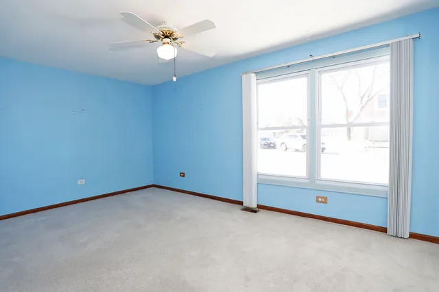 $250,000 | 286 Nantucket Harbor, Unit 286, Schaumburg, IL 60193