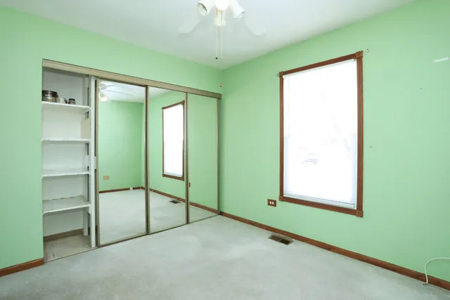 $250,000 | 286 Nantucket Harbor, Unit 286, Schaumburg, IL 60193