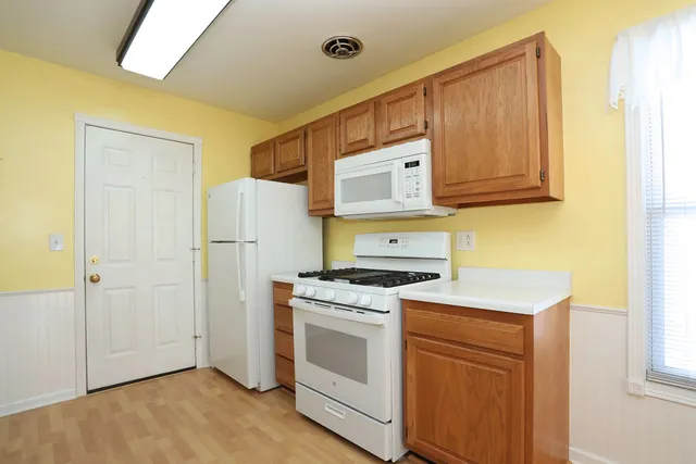 $250,000 | 286 Nantucket Harbor, Unit 286, Schaumburg, IL 60193