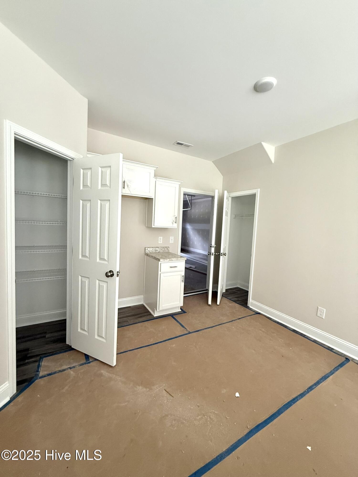 193 Brighttown Road Maysville, NC 28555 - Photo 13 of 27 Pantry/Kitchen