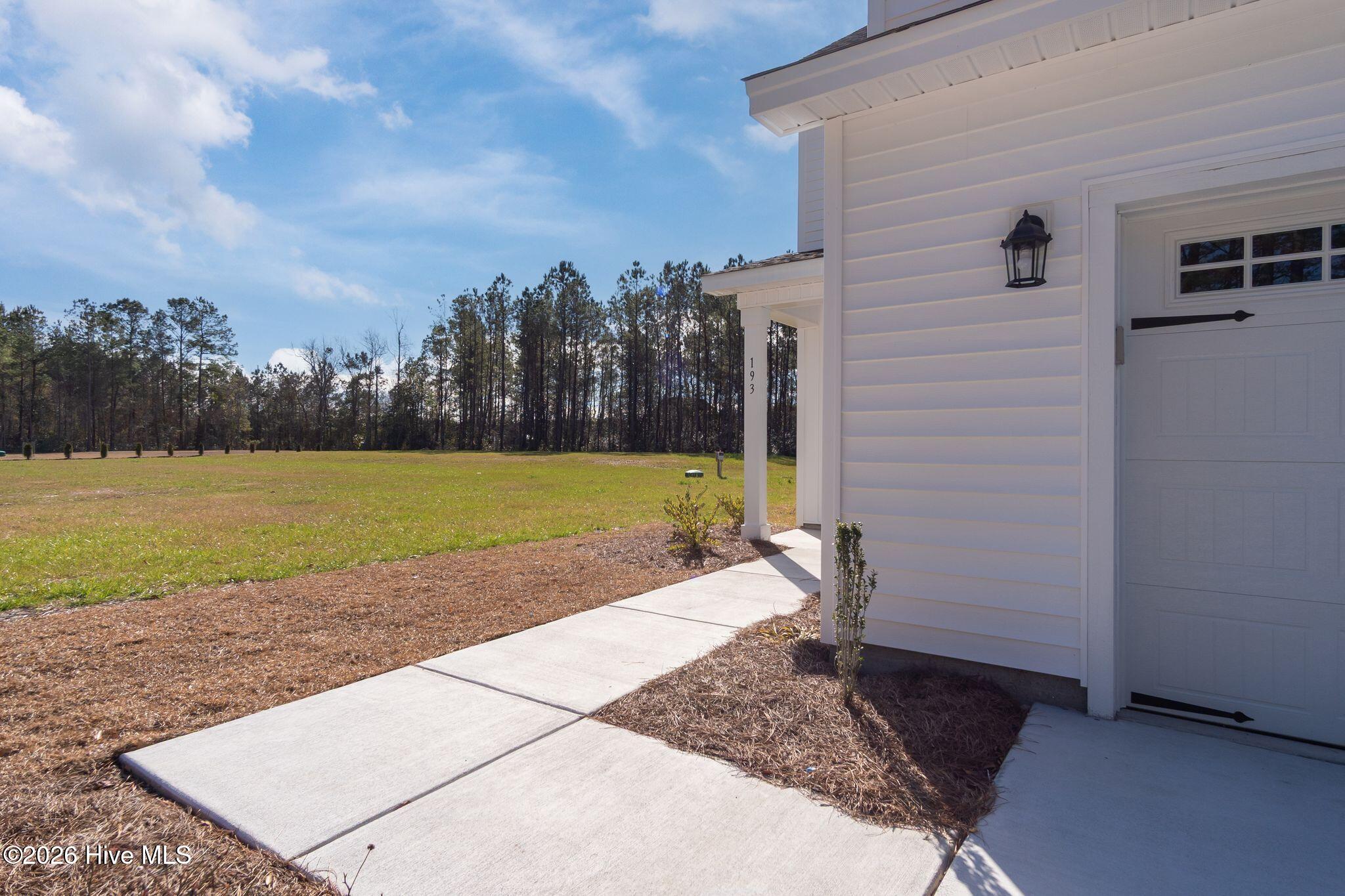 193 Brighttown Road Maysville, NC 28555 - Photo 6 of 54 Front Exterior