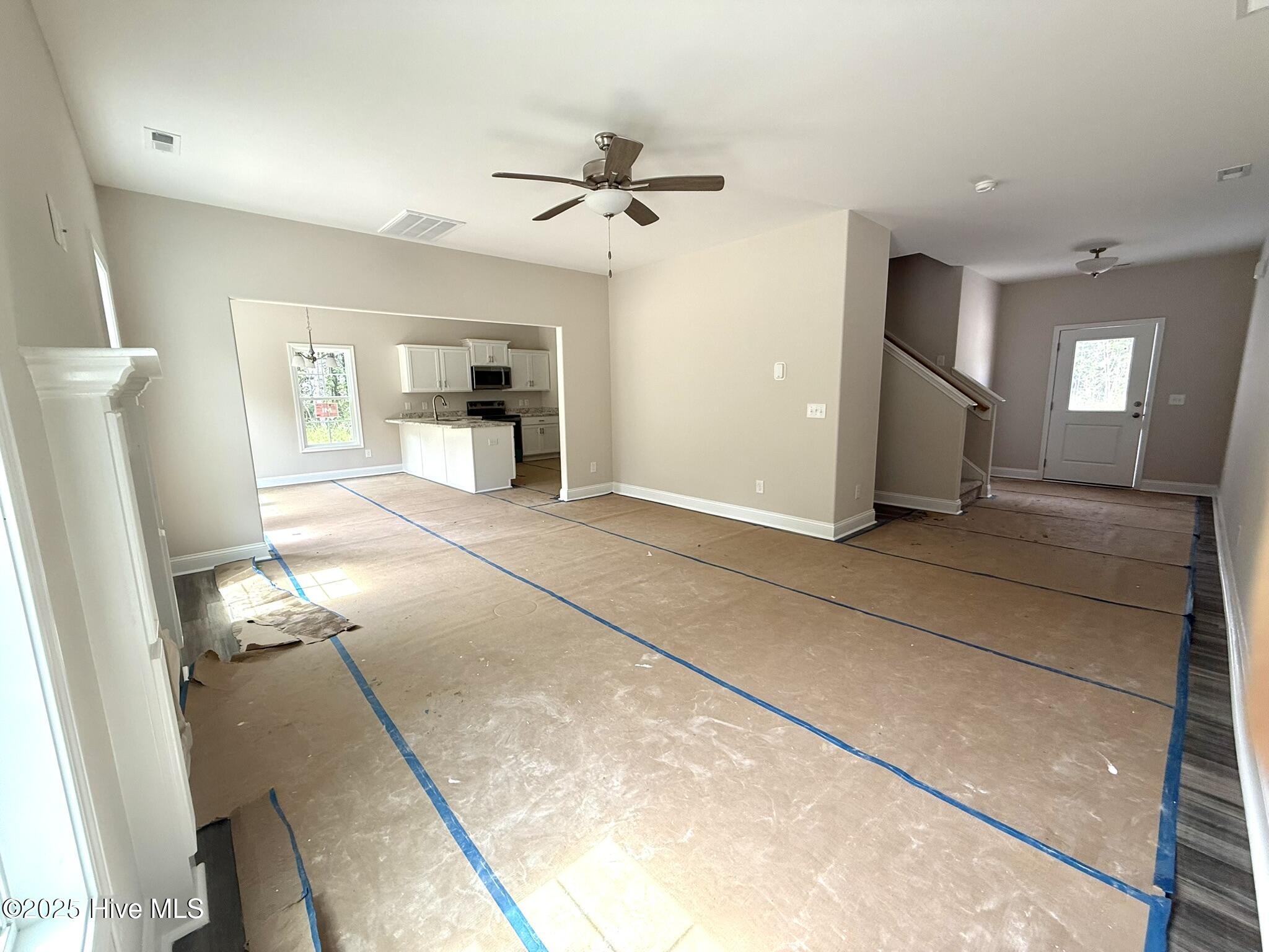 193 Brighttown Road Maysville, NC 28555 - Photo 8 of 27 First Floor View