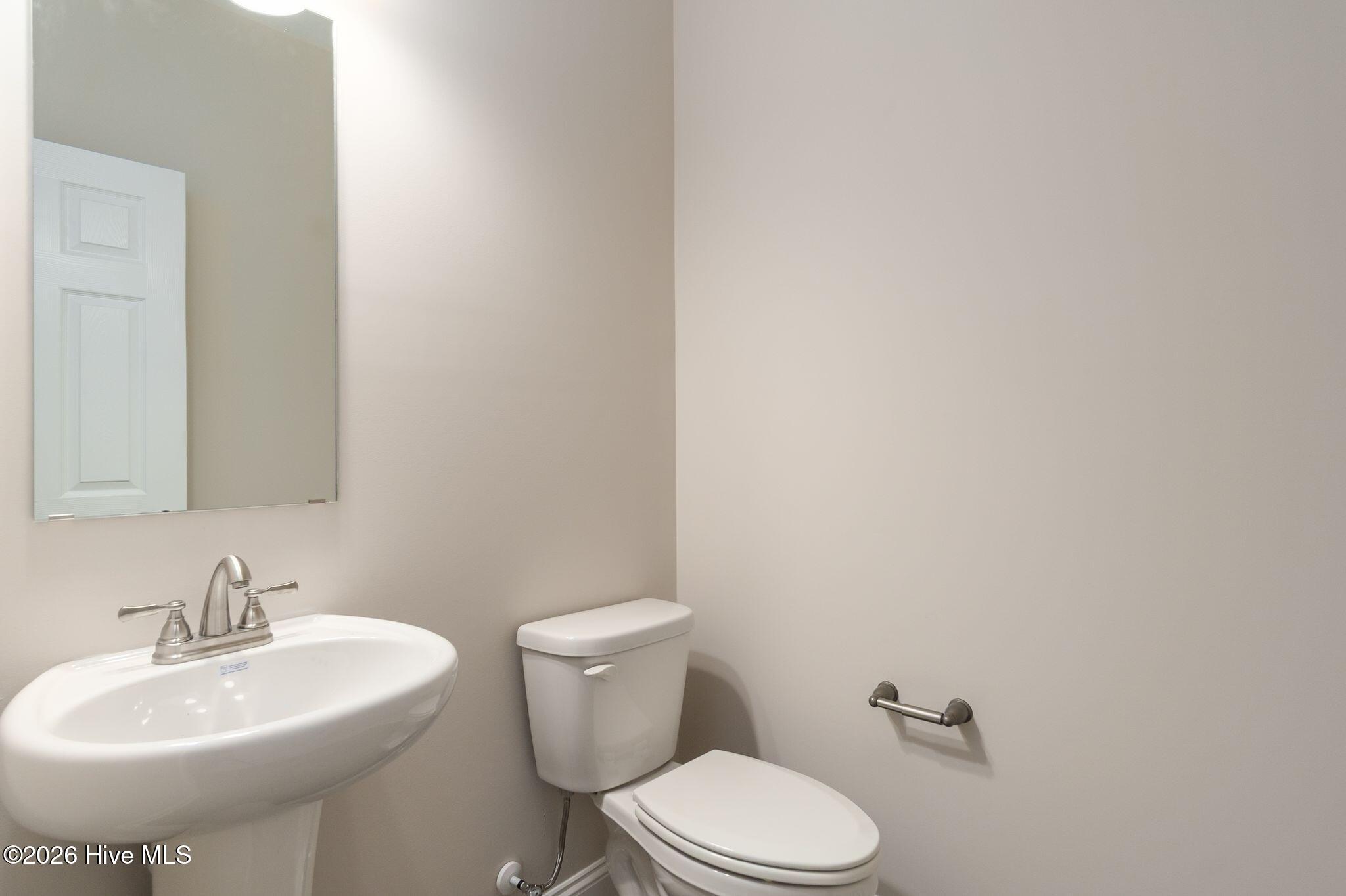 193 Brighttown Road Maysville, NC 28555 - Photo 10 of 54 Half Bathroom