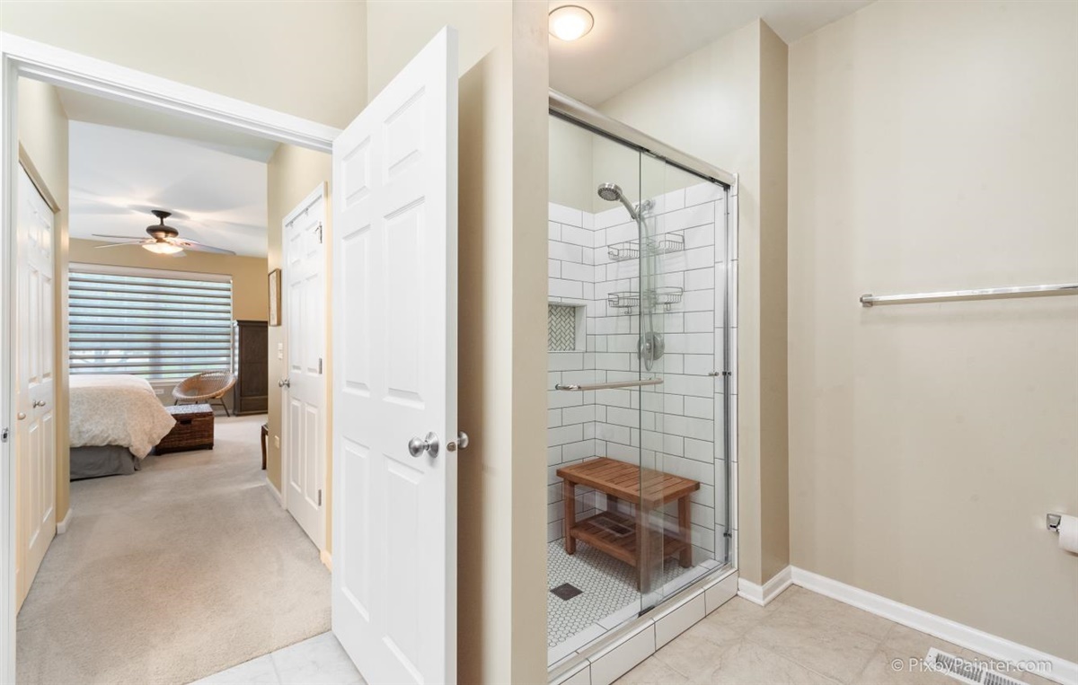 981 Oak Ridge Boulevard Elgin, IL 60120 - Photo 16 of 30