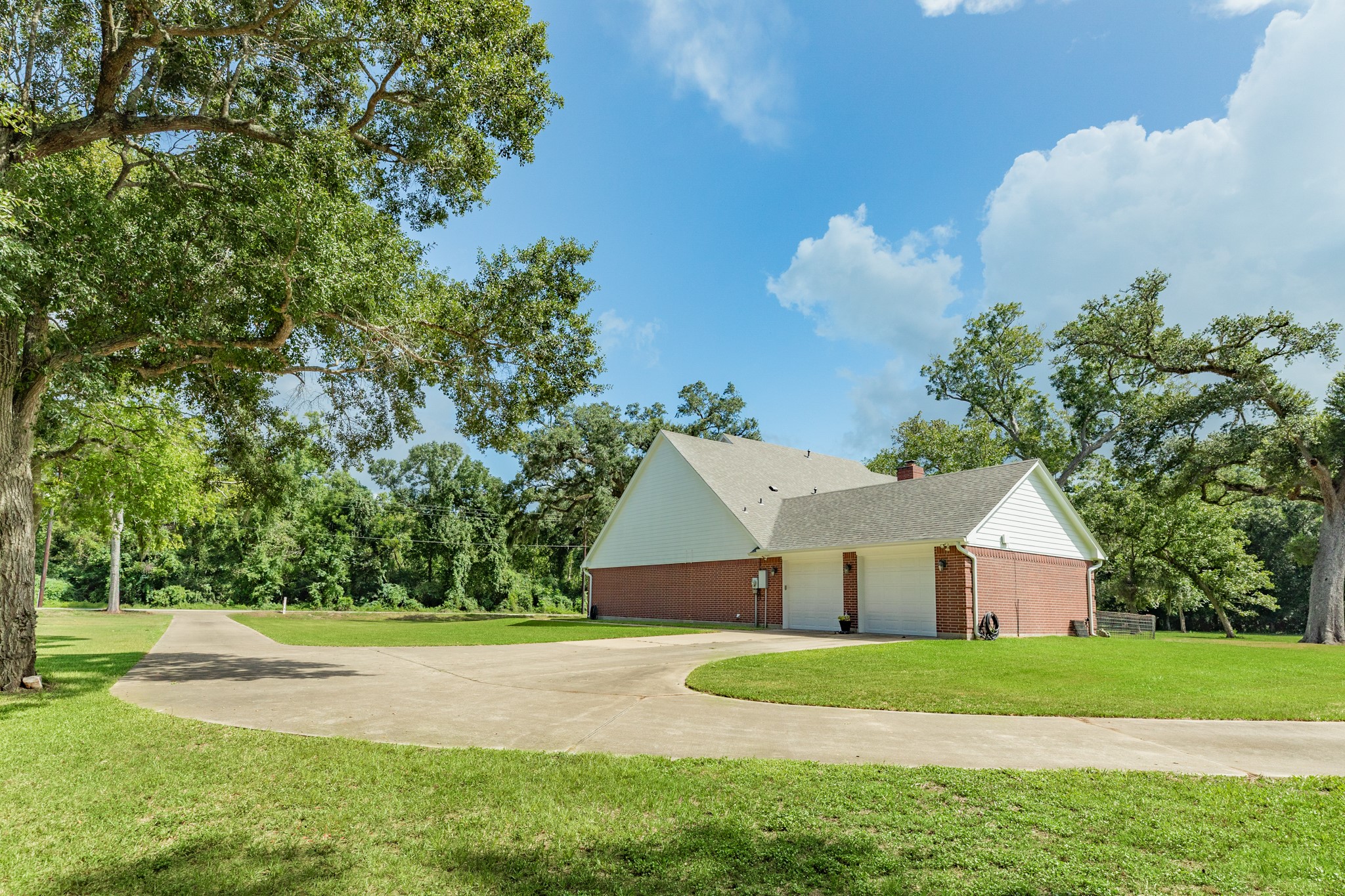 2211 County Road 36 Angleton, TX 77515 - Photo 23 of 28 Gallery Image 23
