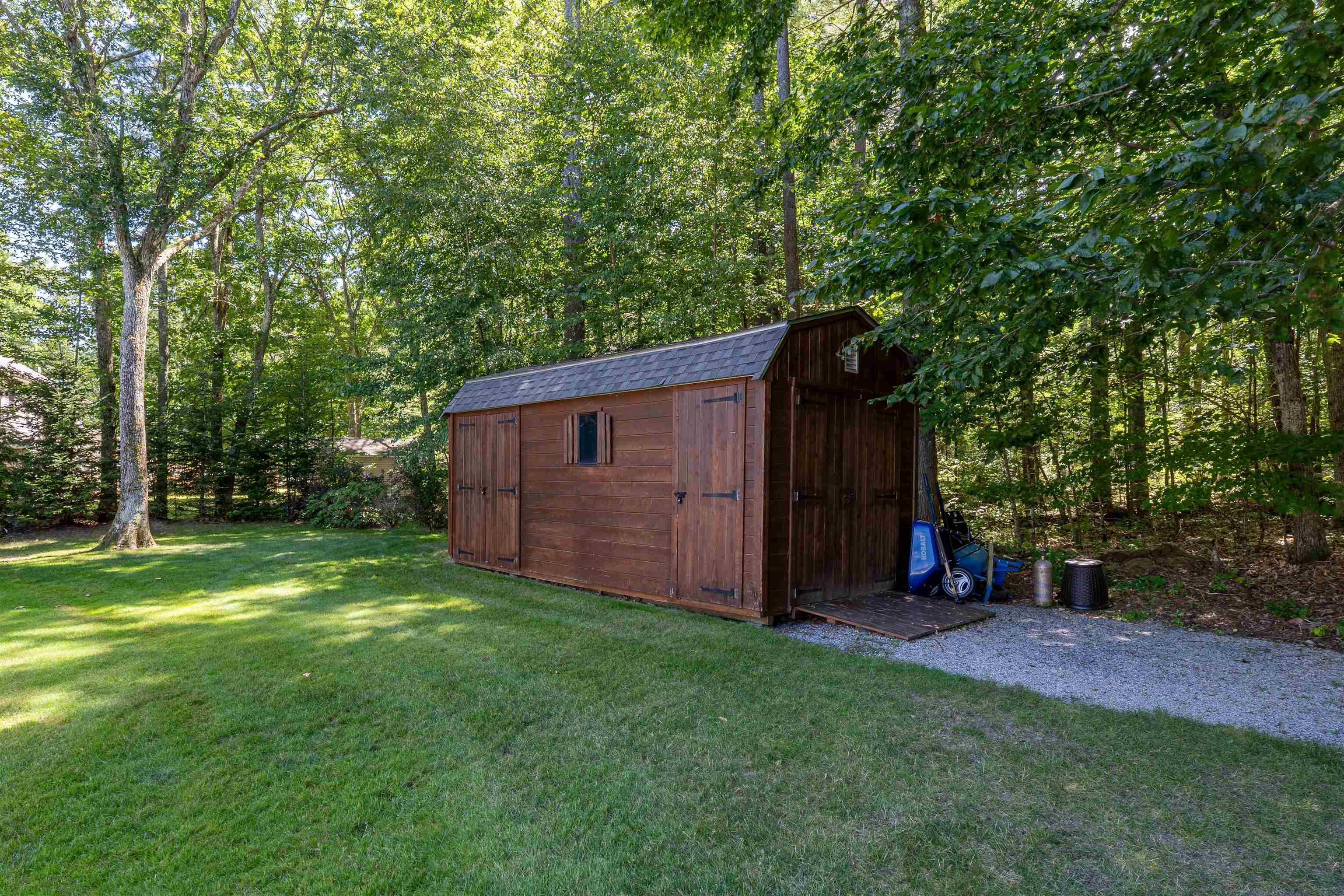 127 Hooksett Road Auburn, NH 03032 - Photo 48 of 52 Gallery Image 48
