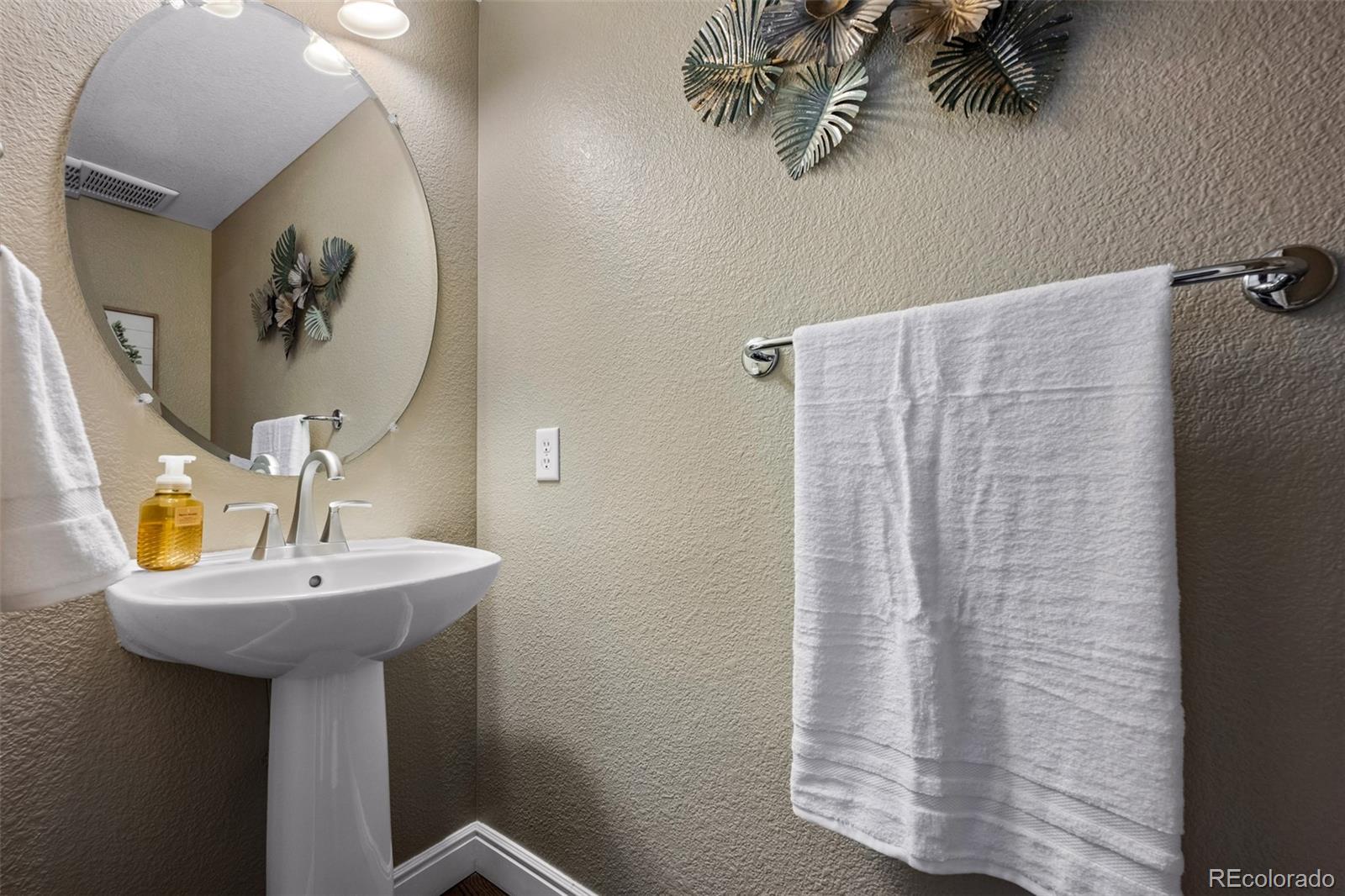 10445 Cheetah Winds Lone Tree, CO 80124 - Photo 18 of 39