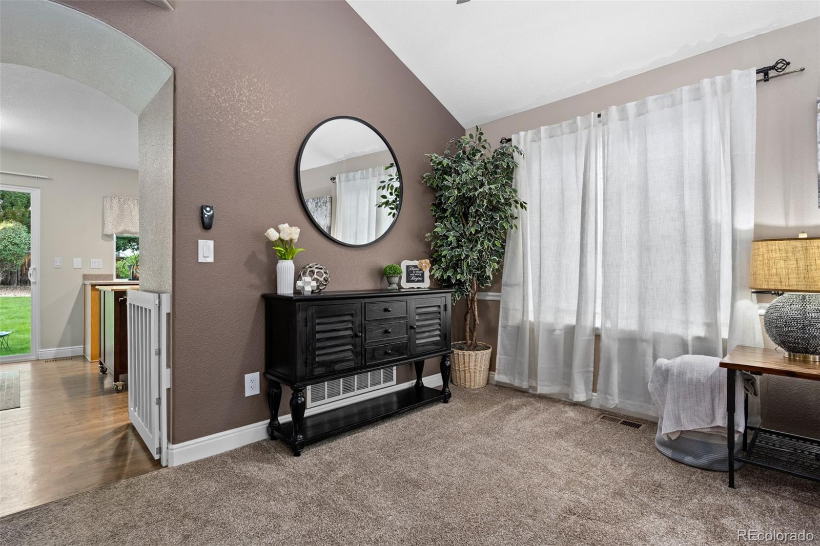 10445 Cheetah Winds Lone Tree, CO 80124 - Photo 7 of 39