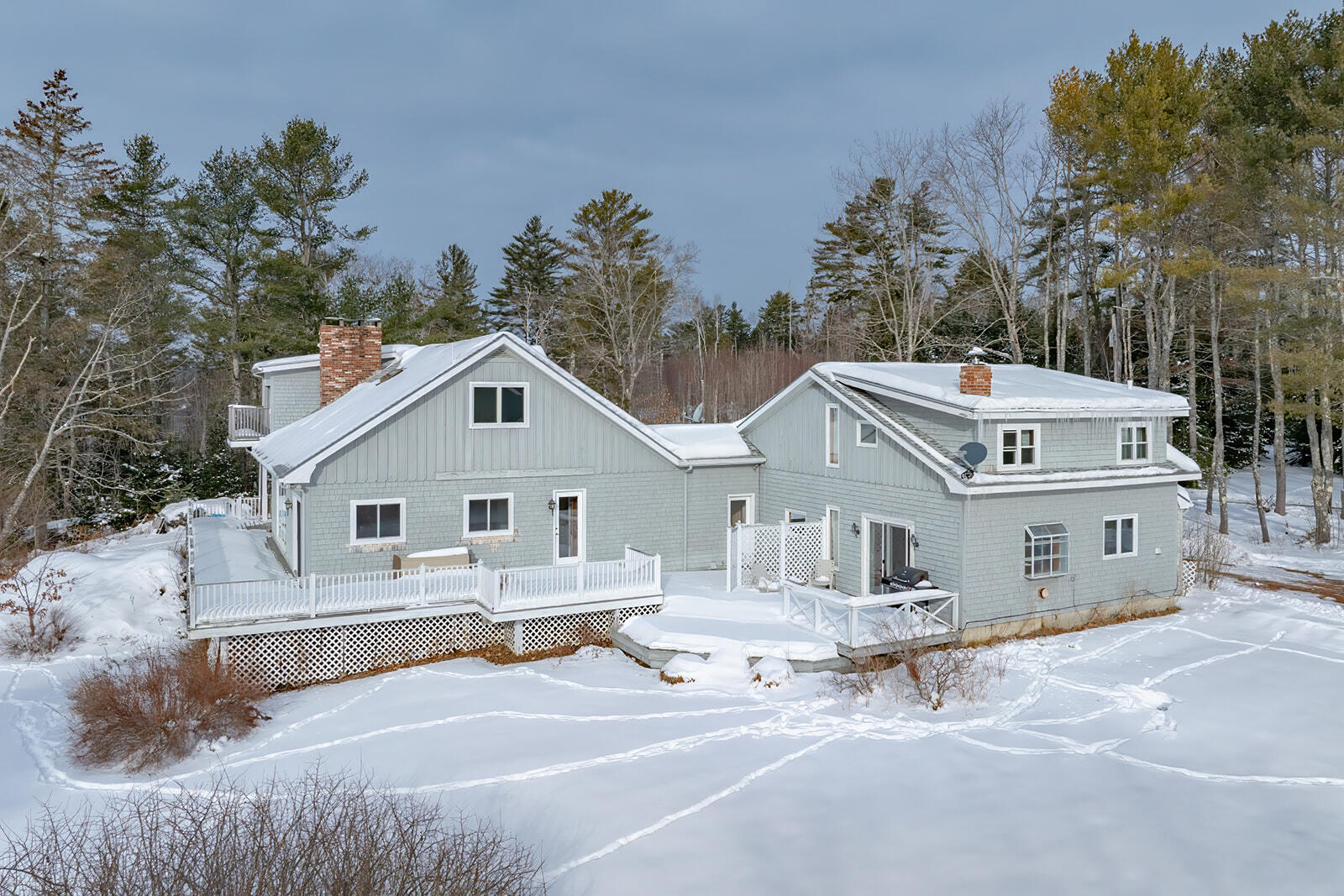 06-115 Gross Point Road-DTP_websize
