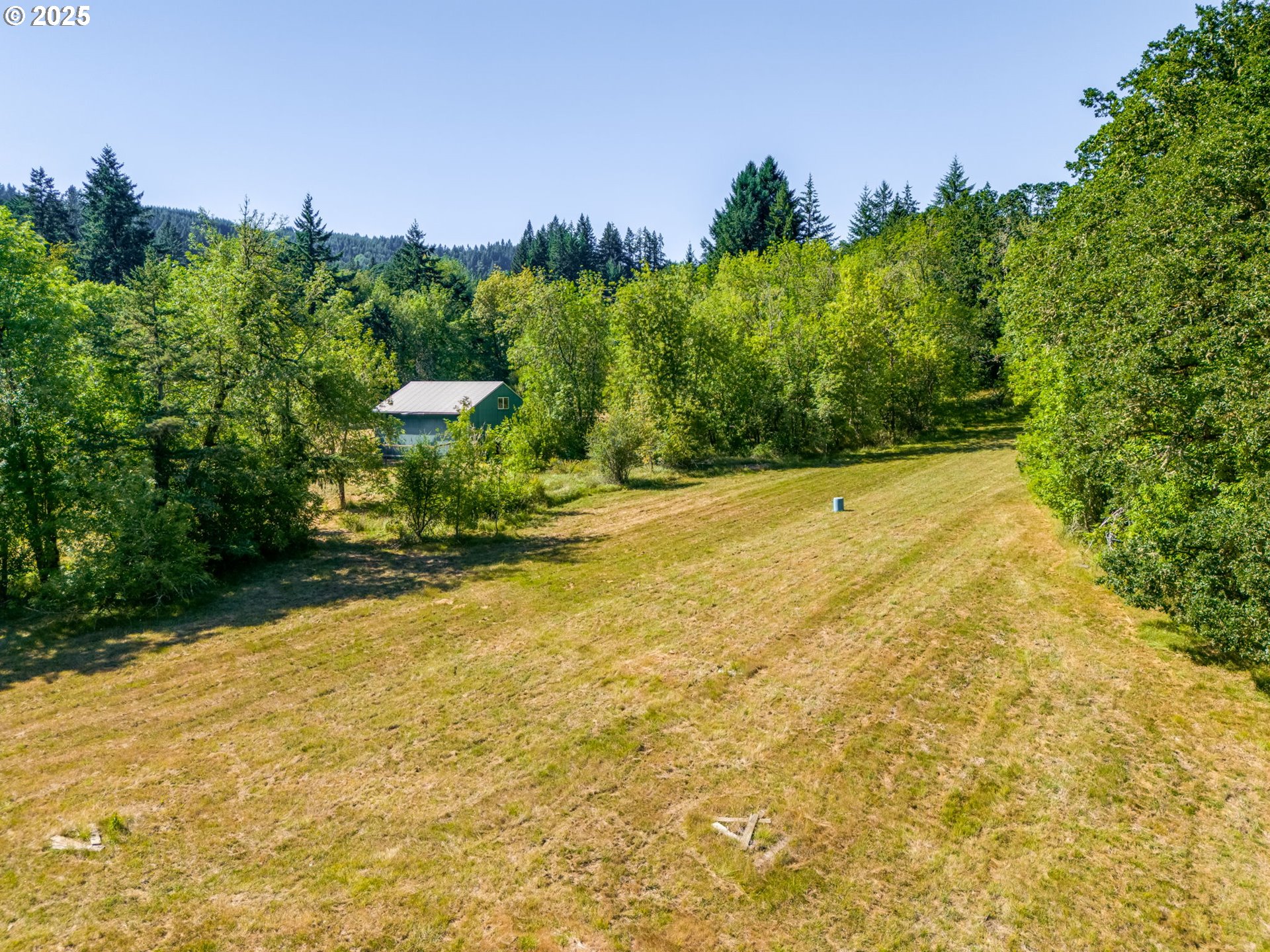 3400 Northwest High Heaven Road McMinnville, OR 97128 - Photo 38 of 48 Garage