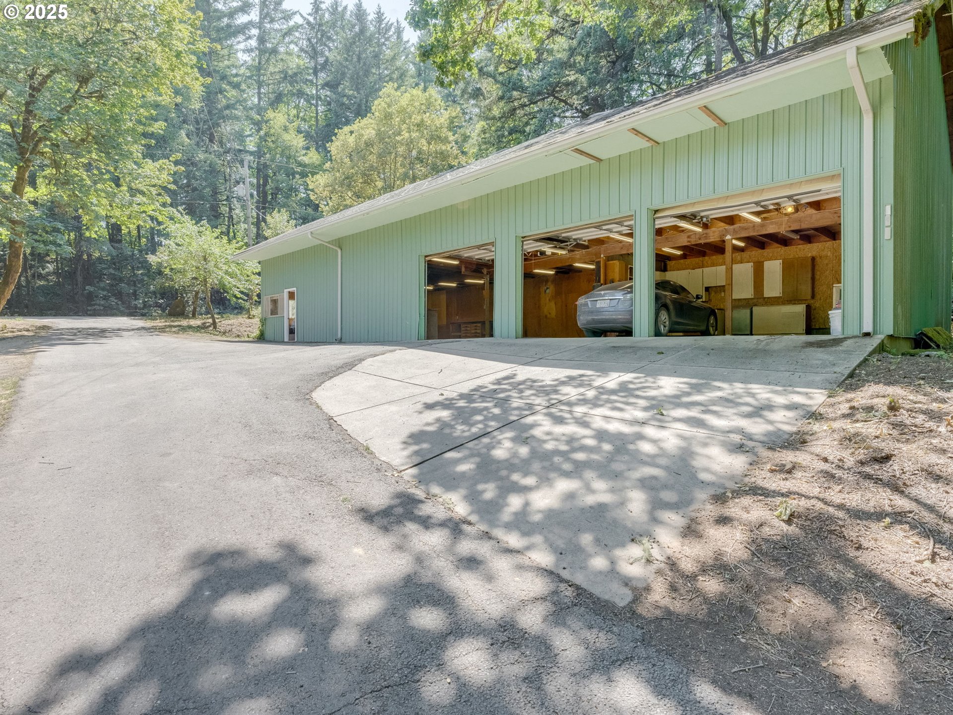 3400 Northwest High Heaven Road McMinnville, OR 97128 - Photo 44 of 48 Barn