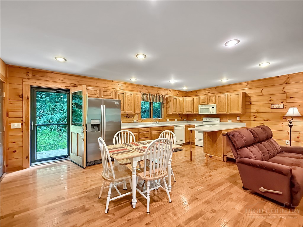 219 Red Maple Lane Boone, NC 28607 - Photo 8 of 37