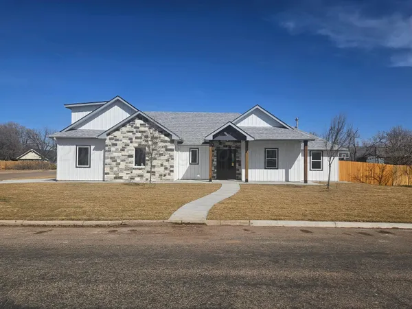 $559,000 | 1010 Oak Avenue, Panhandle, TX 79068