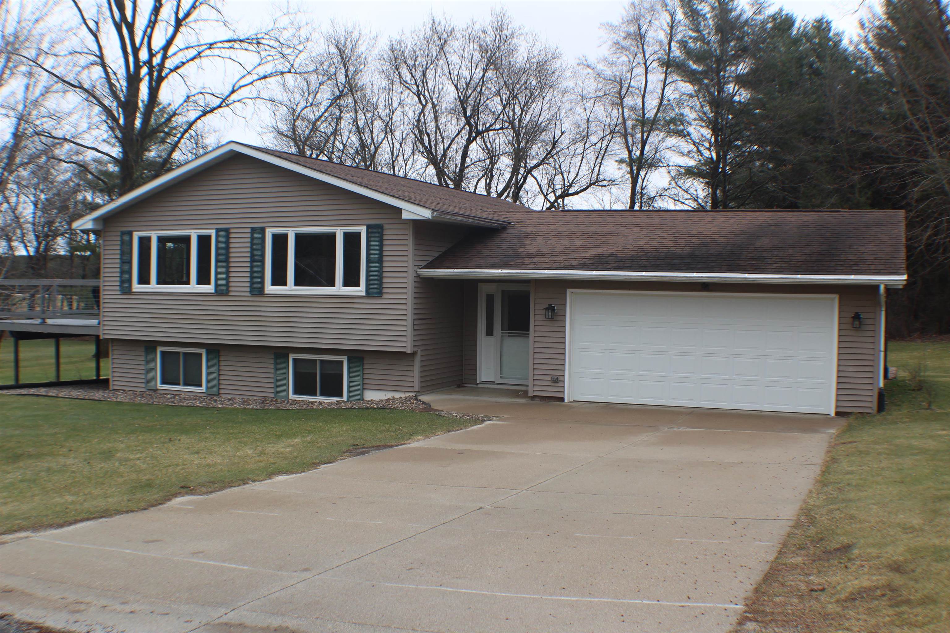 9386 Enamel Road Tomah, WI 54660 - Photo 3 of 54