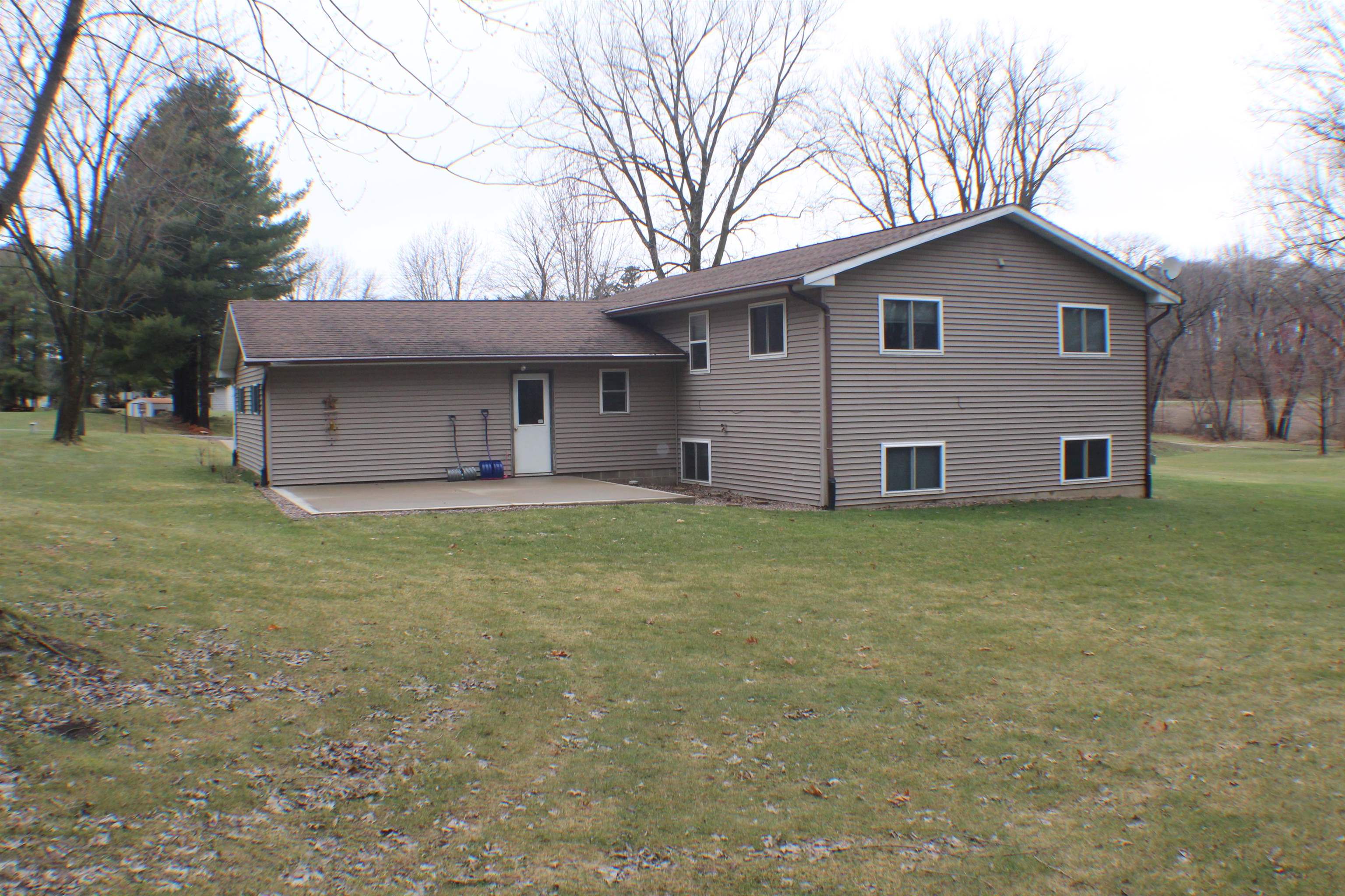 9386 Enamel Road Tomah, WI 54660 - Photo 7 of 54