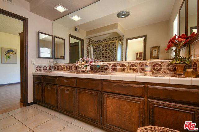 a view of a house with a outdoor space