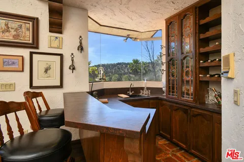 $4,995,000 | 24926 Jim Bridger Road, Hidden Hills, CA 91302