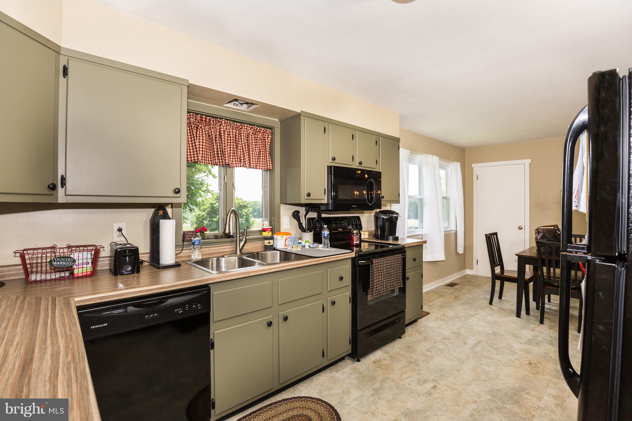 2355 Carrollton Road Westminster, MD 21157 - Photo 17 of 26 Kitchen