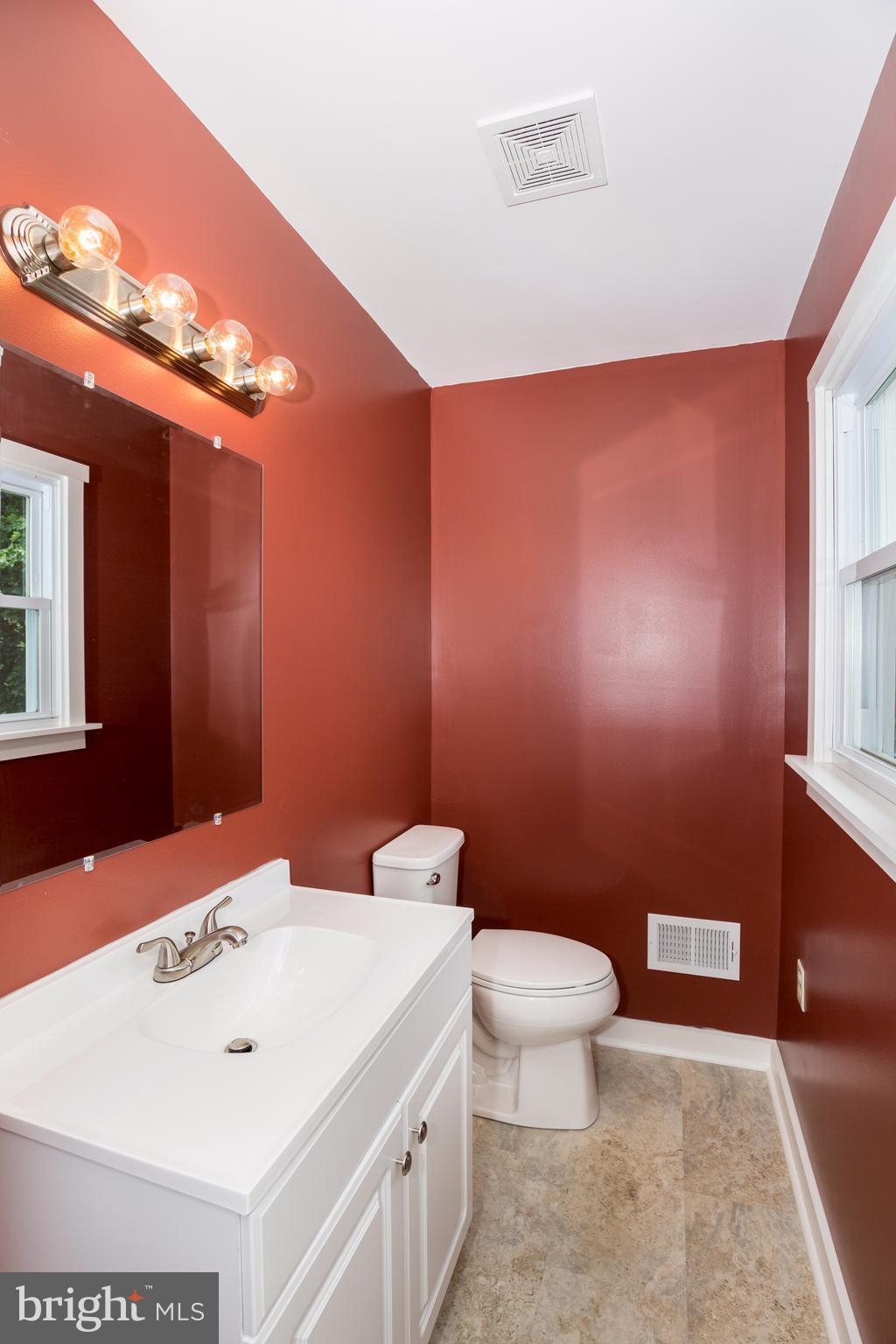 2355 Carrollton Road Westminster, MD 21157 - Photo 9 of 26 Bath (Master)