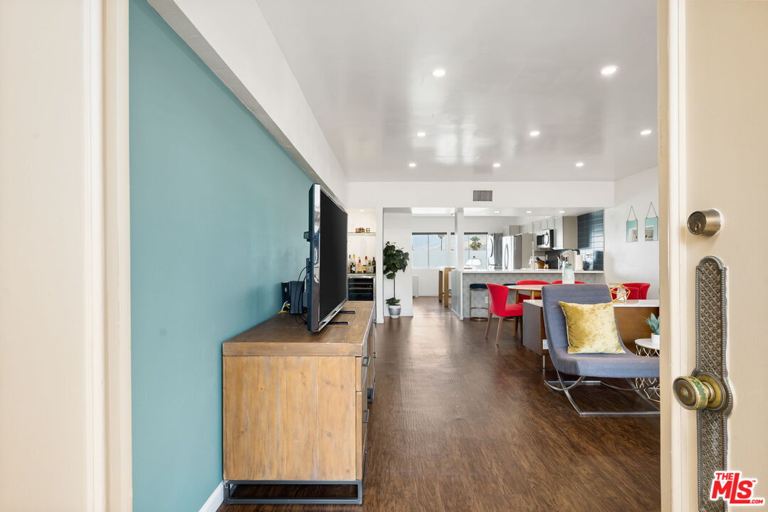 277 East Alejo Road, Unit 219 Palm Springs, CA 92262 - Photo 12 of 26