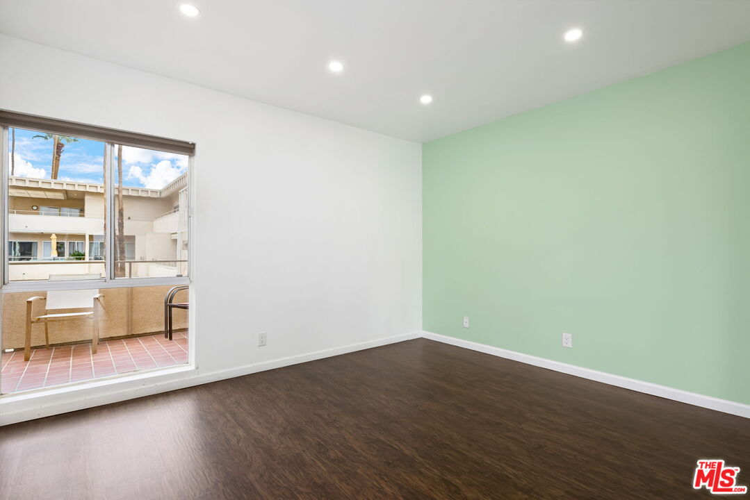 277 East Alejo Road, Unit 219 Palm Springs, CA 92262 - Photo 19 of 26