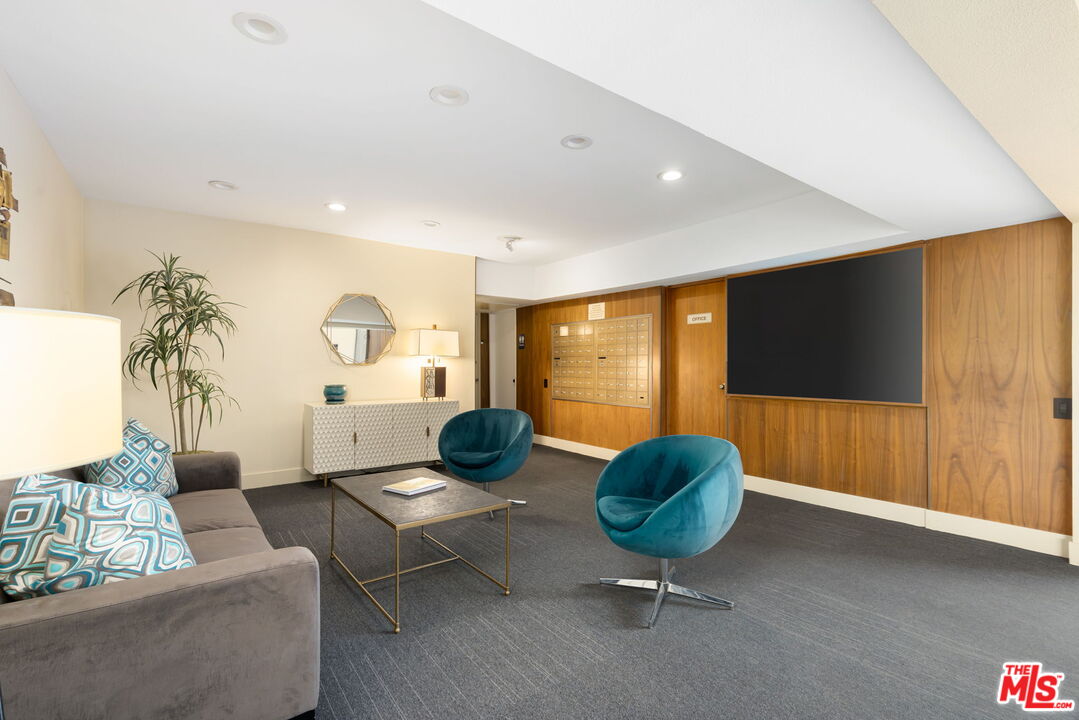 277 East Alejo Road, Unit 219 Palm Springs, CA 92262 - Photo 7 of 26