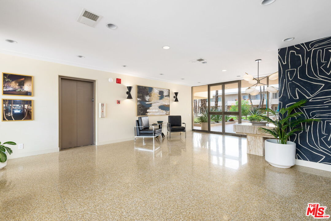 277 East Alejo Road, Unit 219 Palm Springs, CA 92262 - Photo 8 of 26