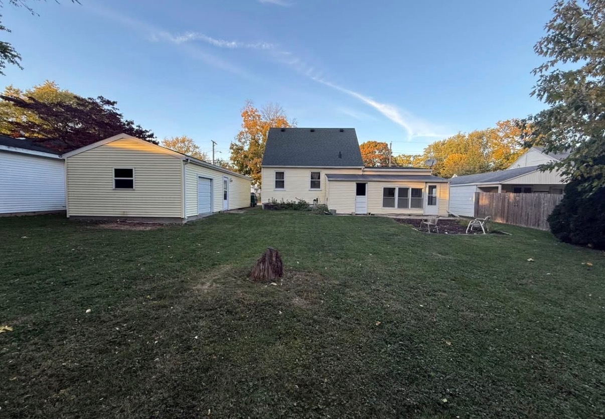 209 16th Street Mendota, IL 61342 - Photo 2 of 20