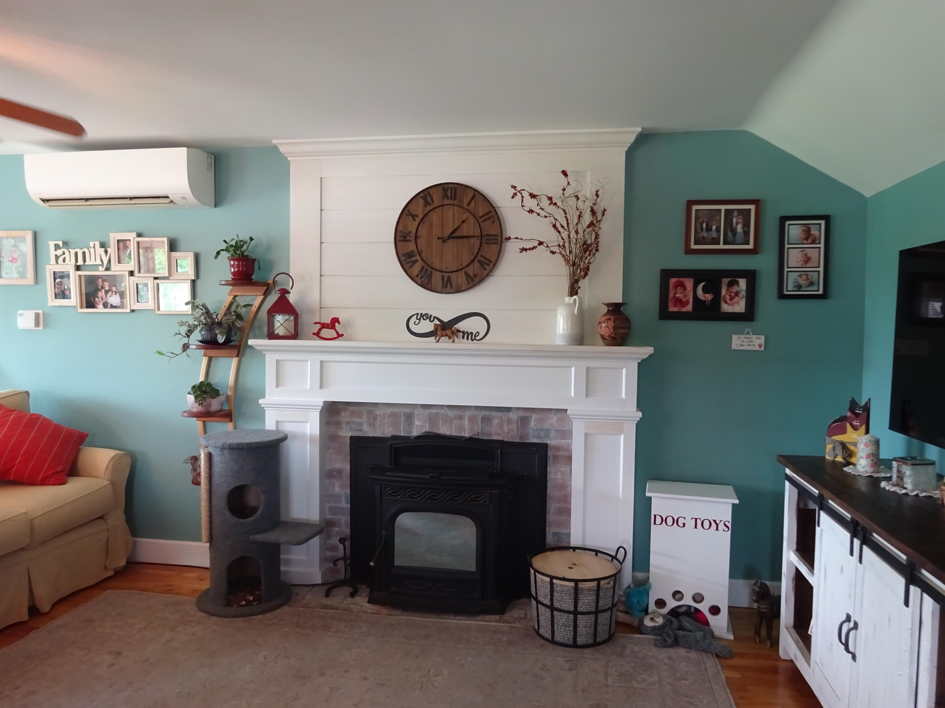 381 Will Dean Road Springfield, VT 05156 - Photo 3 of 39