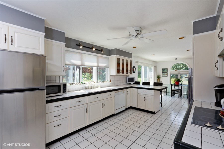 58 Winnapaug Road Westerly, RI 02891 - Photo 4 of 15