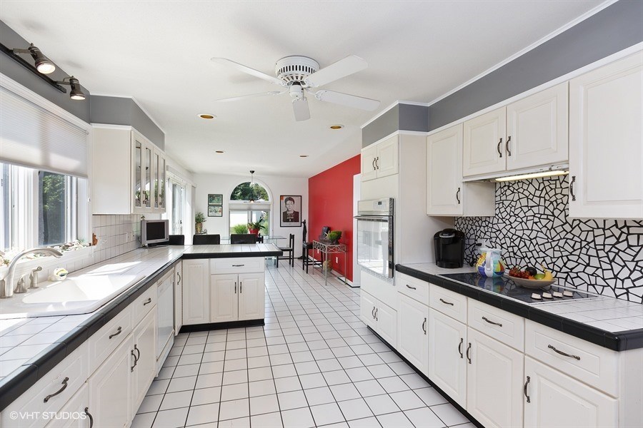 58 Winnapaug Road Westerly, RI 02891 - Photo 5 of 15