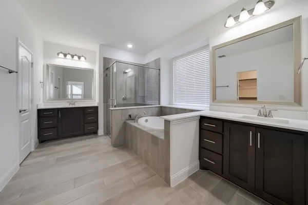 $560,000 | 2804 Creekhollow Court, Denton, TX 76226