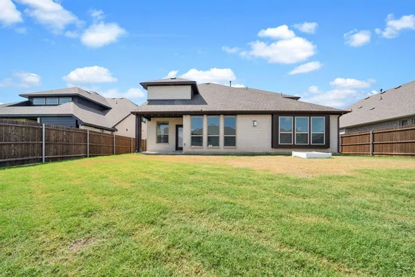 $560,000 | 2804 Creekhollow Court, Denton, TX 76226