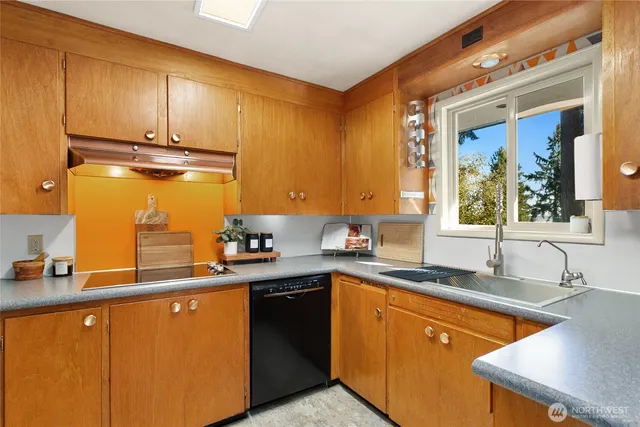 $775,000 | 4211 Leavelle Street Northwest, Olympia, WA 98502