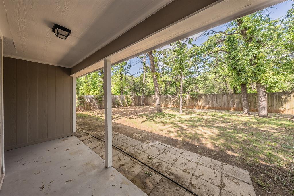 912 Red Oak Street Azle, TX 76020 - Photo 38 of 40