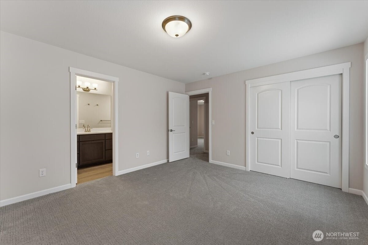 36 Simpson Street Mansfield, WA 98830 - Photo 13 of 28 a view of an empty room with closet and a window