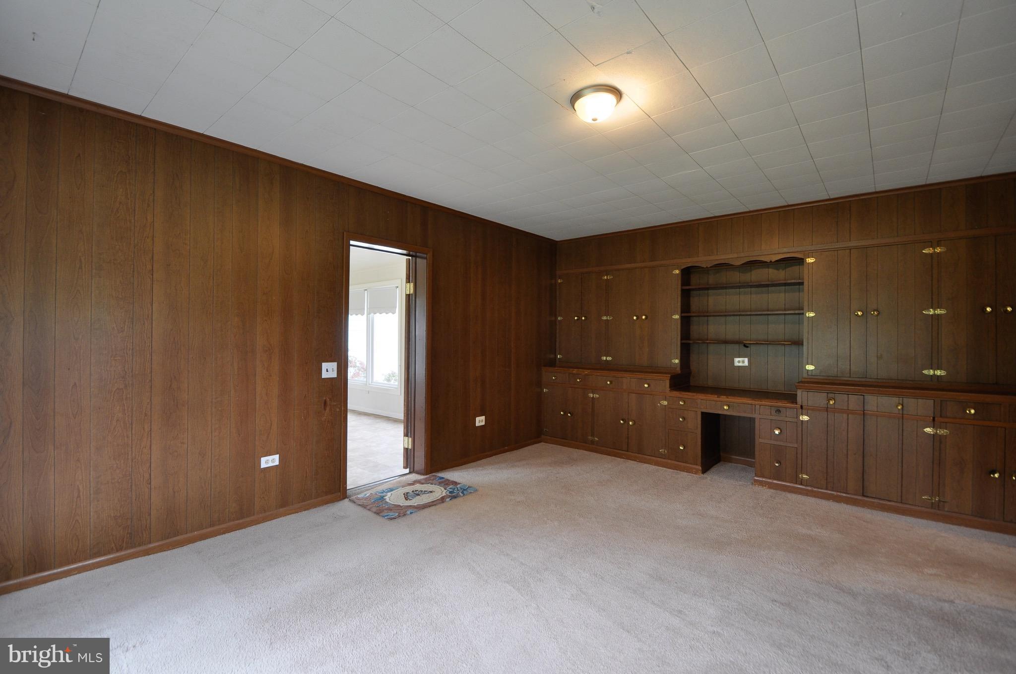 8812 Sudley Road Manassas, VA 20110 - Photo 11 of 30 Family room