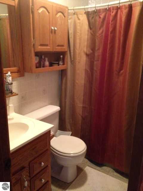 3125 East Pleasant Valley Road Shepherd, MI 48883 - Photo 7 of 9 1778273-6.JPG