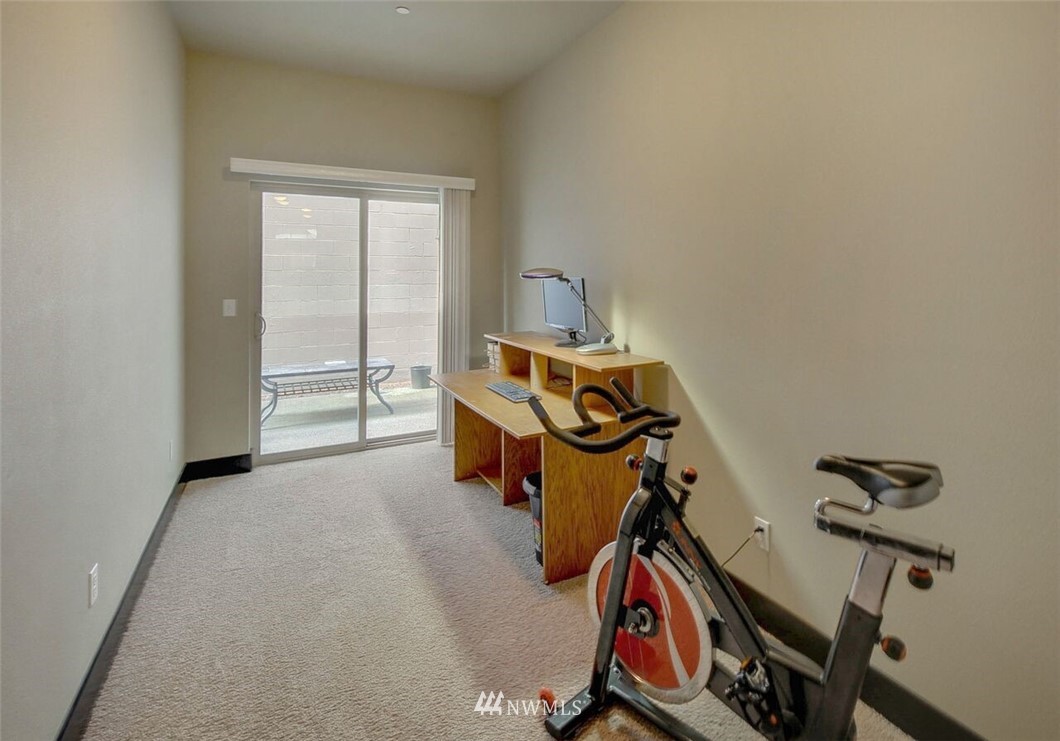 3952 Northeast 3rd Place Renton, WA 98056 - Photo 22 of 25