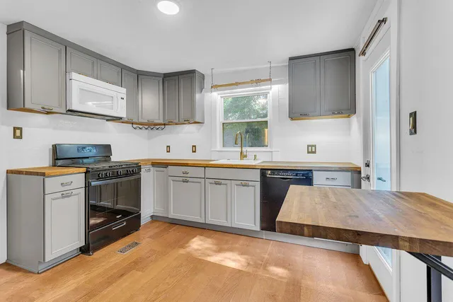 $117,900 | 713 Webb Street, Jackson, MI 49202