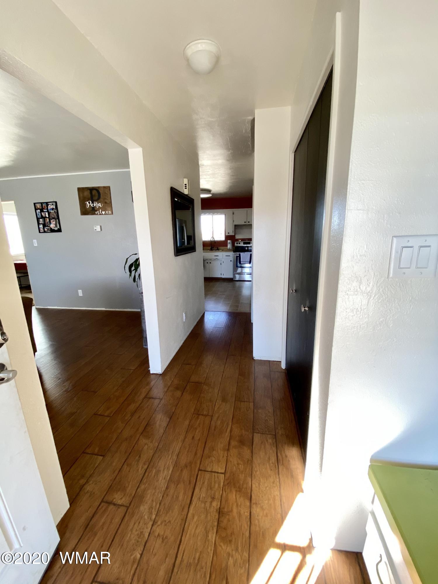 286 10th Street Eagar, AZ 85925 - Photo 2 of 24